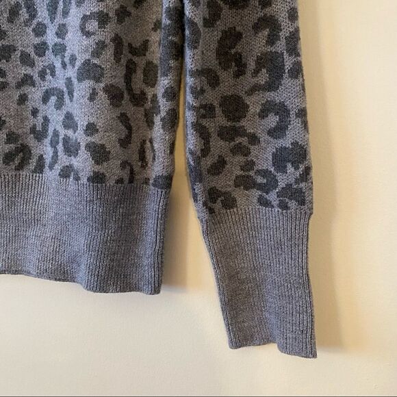 ANTHROPOLOGIE/HEARTLOOM Hera Leopard Print Charcoal Sweater (Size:Small) - Picture 7 of 10